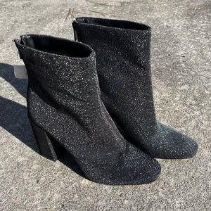 Jessica Simpson Aninada Sparkle Booties. New. see minor cracks inside top